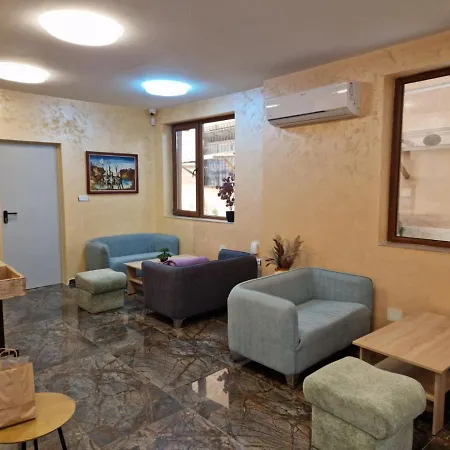 Leda Hotel 3*