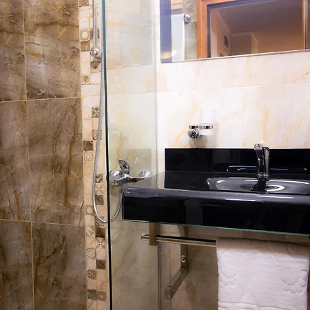 Leda Hotel