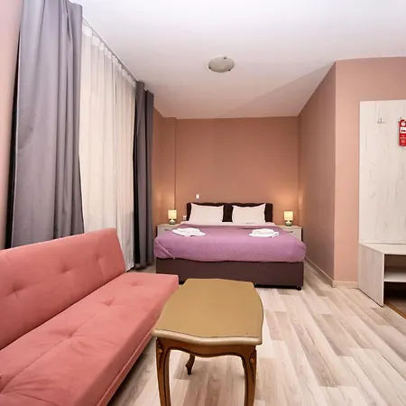 Leda Hotell 3*