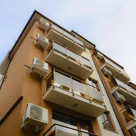 Leda Отель 3*