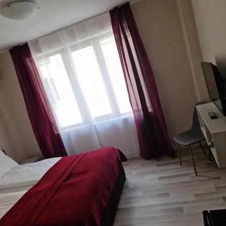 Leda Отель 3*